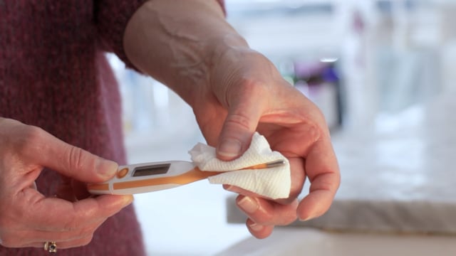Cómo tomarle la temperatura a su bebé